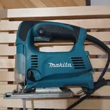 Электрический лобзик Makita 1