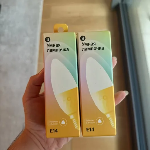 умная лампочка Яндекс E14