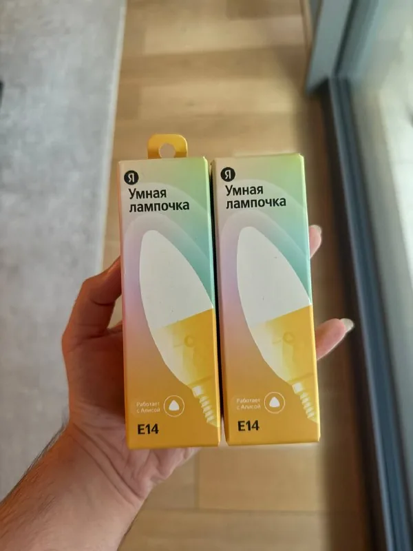 умная лампочка Яндекс E14