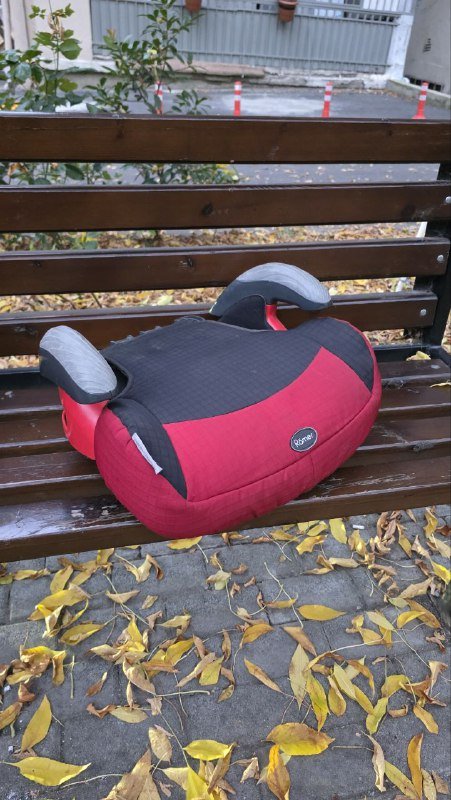 Детские кресла серое, красное Remer