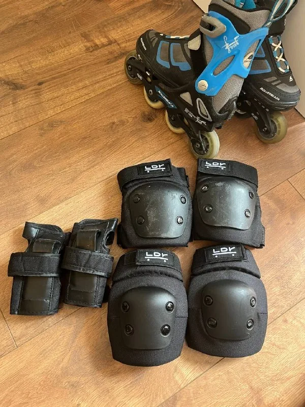 Детские раздвижные ролики Rollerblade Spitfire, комплект защиты 1