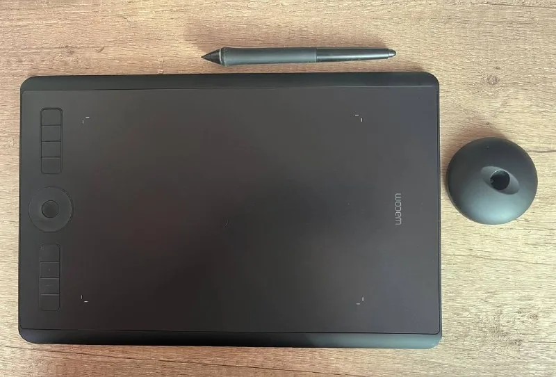 Графический планшет Wacom Intuos Pro M