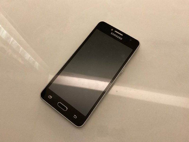 Samsung смартфон