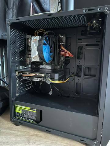 ПК с монитором BenQ GL2460, мышь и клавиатура 2