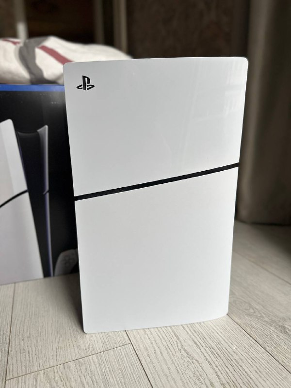 Play Station 5 slim, PS5, 1Tb, 1 джойстик 3