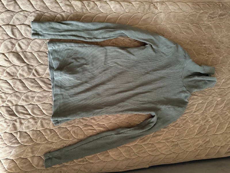 Женская одежда: леггинсы, футболки, шорты, кофта 10