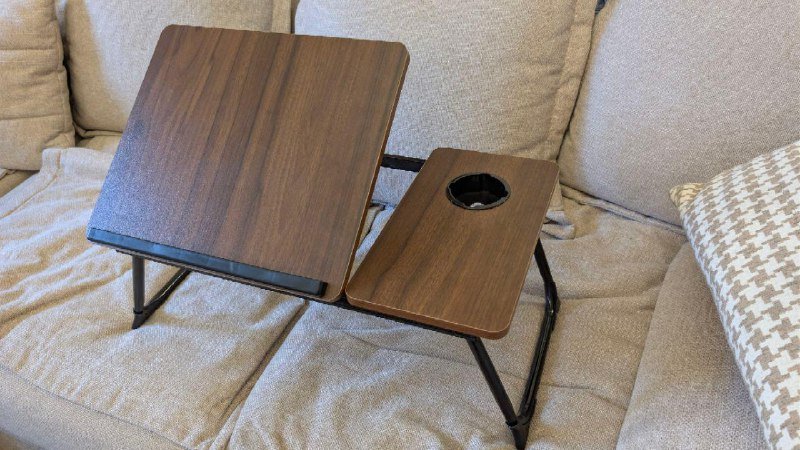 Складной столик для работы в кровати
