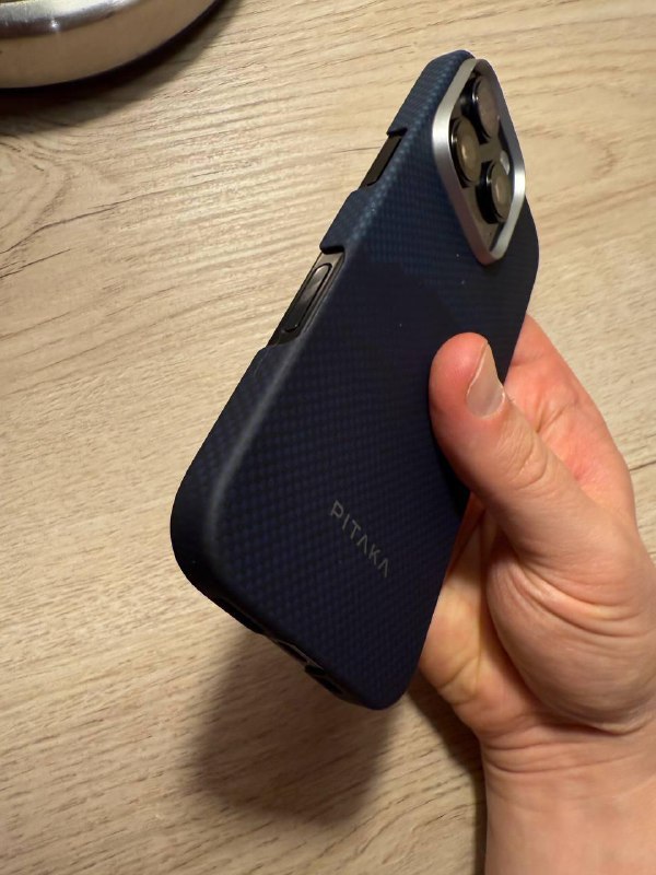 Pitaka Tactile Woven case for iPhone 16 Pro 2