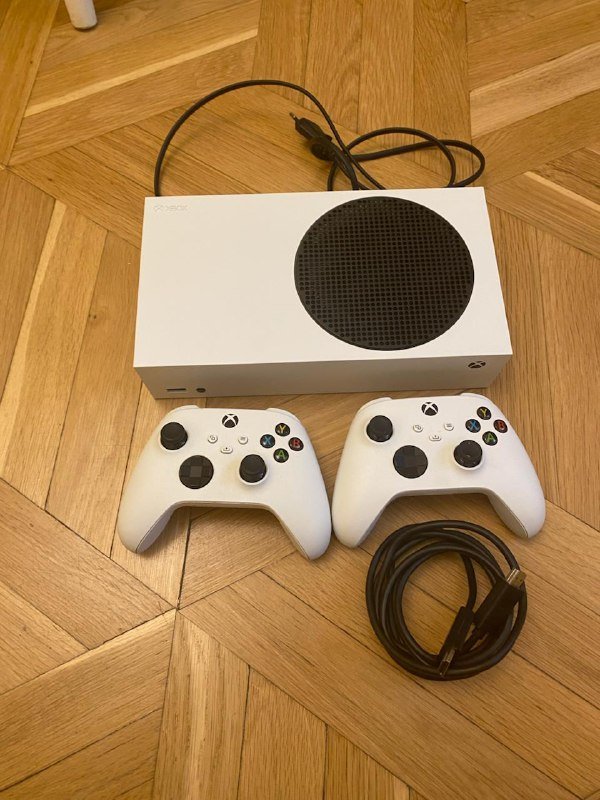 Xbox S, WiFi повторители от Xiaomi, аккумуляторы и зарядник, мышка