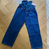 Pregnancy jeans 1