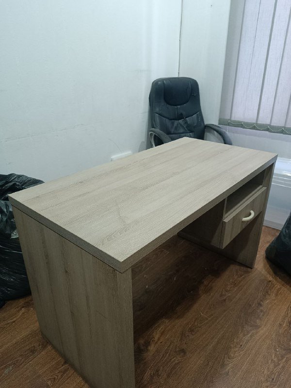 Письменный стол 2