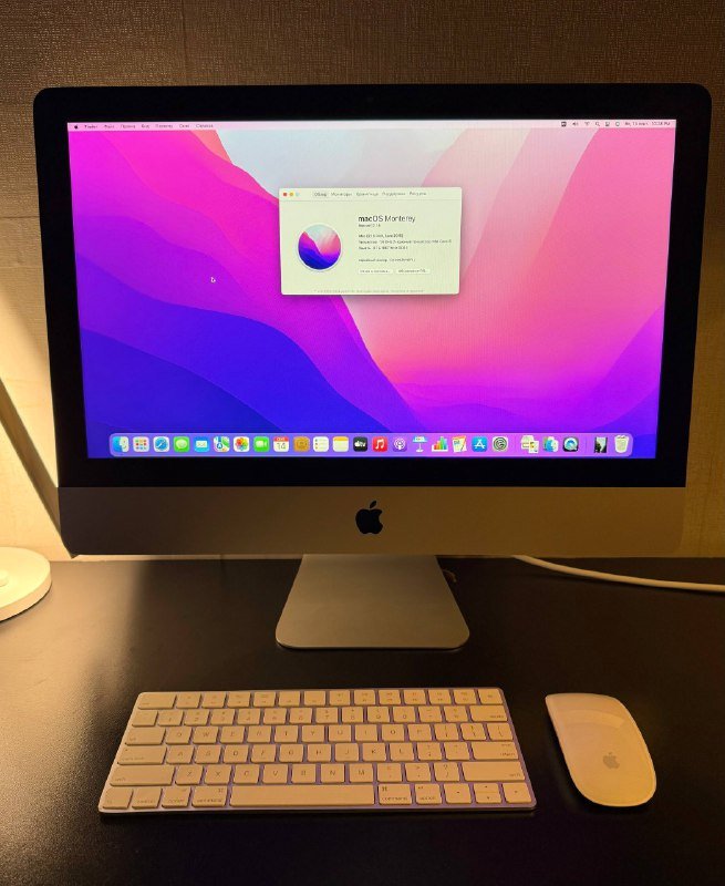 Apple iMac 21.5-inch Late 2015 с клавиатурой и мышью 3
