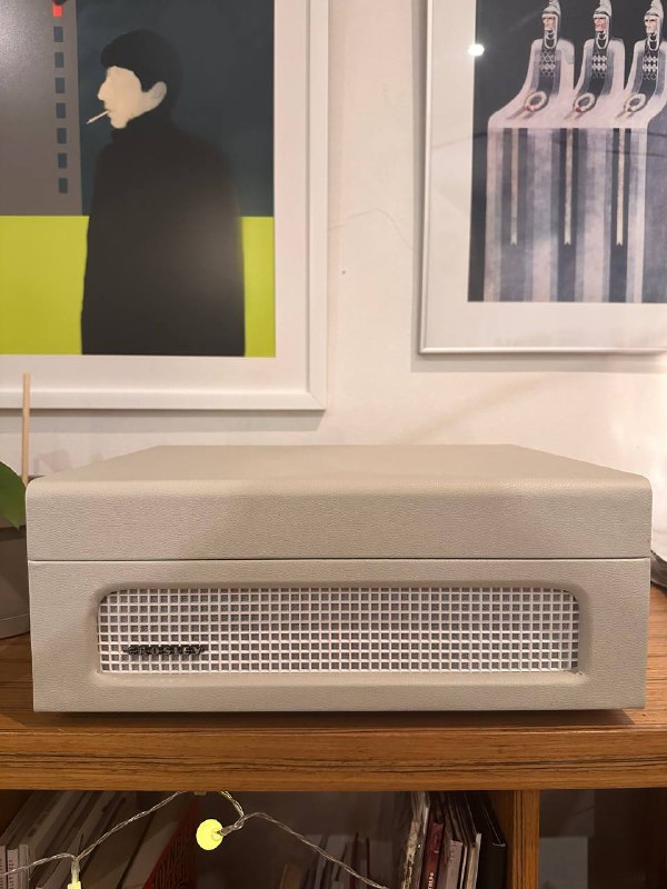Проигрыватель пластинок Crosley Voyager с Bluetooth 2