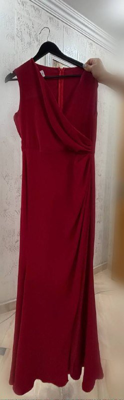 Два вечерних платья размера L