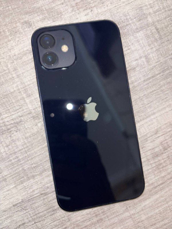 Айфон 12 с царапинами на экране