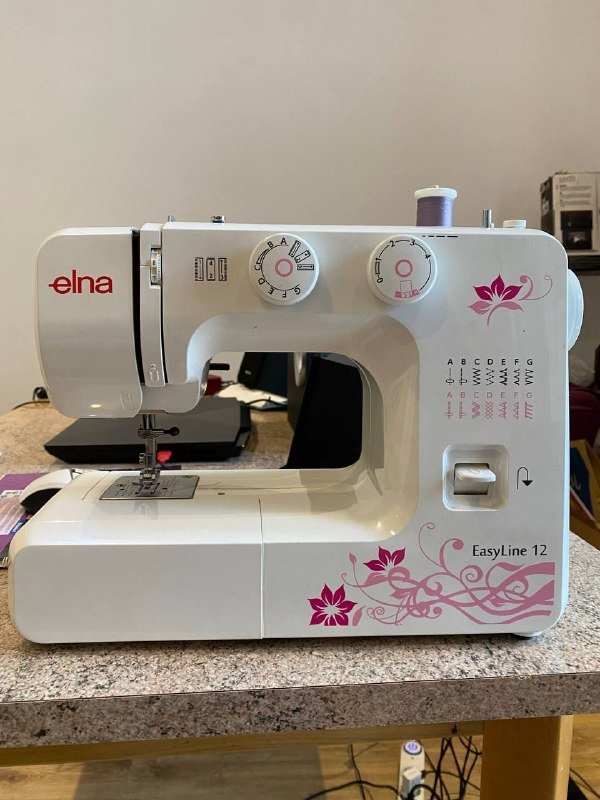 швейная машинка Elna EasyLine 12