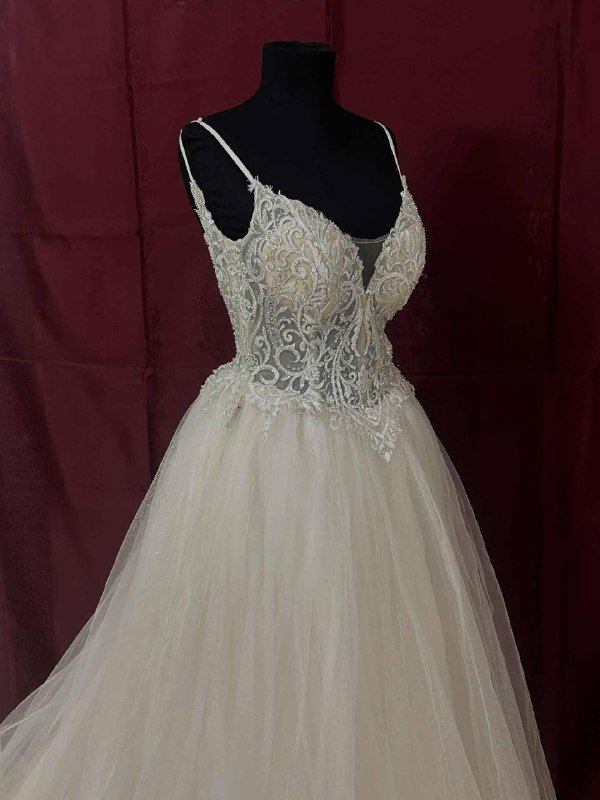 красивое платье из Дубая