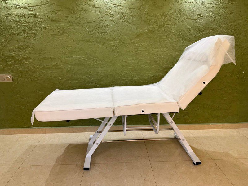 шкаф-стеллаж, косметологическая кушетка, стол 3