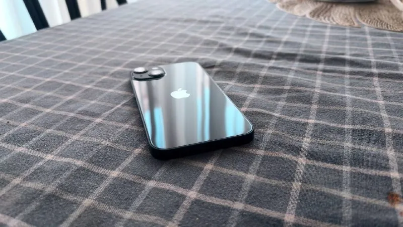 iPhone 13