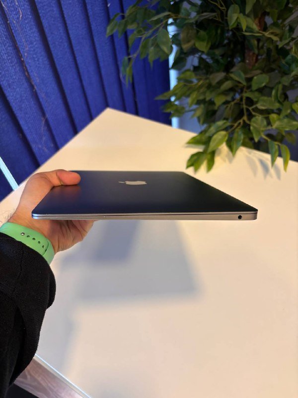 Macbook Air 2018 i5 8/128GB 5