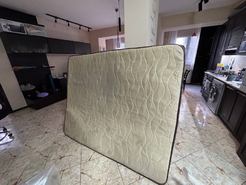 Простой матрас 160х200