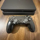 PS4 Slim 1 TB с оригинальным контроллером 2