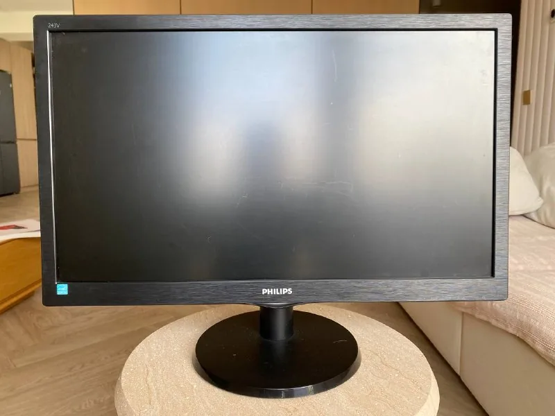 Монитор Philips 24 дюйма