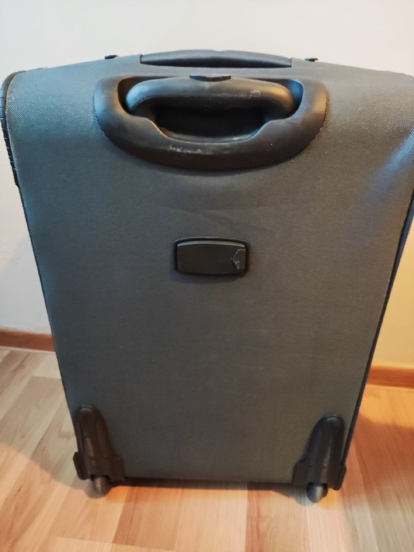 пылесос Deerma DX888, чемодан, стол, коврик для йоги 6