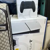PS5 1 TB с дисководом, 2 игры и 2 джойстика 4