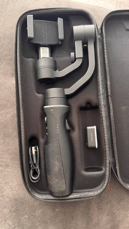 Неисправный стабилизатор Hohem для телефона