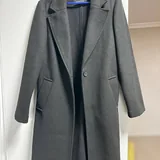 Рубашка вельвет Zara, худи Pepe Jeans & Dua Lipa, худи Zara, пальто Stradivarius, рубашка Zara 5