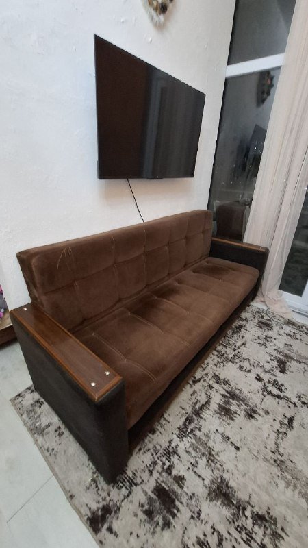 Раскладной диван коричневый