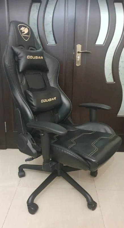 Кресло Cougar Armor Elite 1