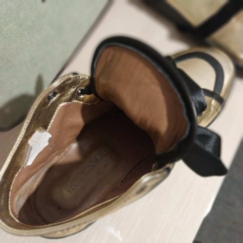 Новые женские золотистые ботинки 4