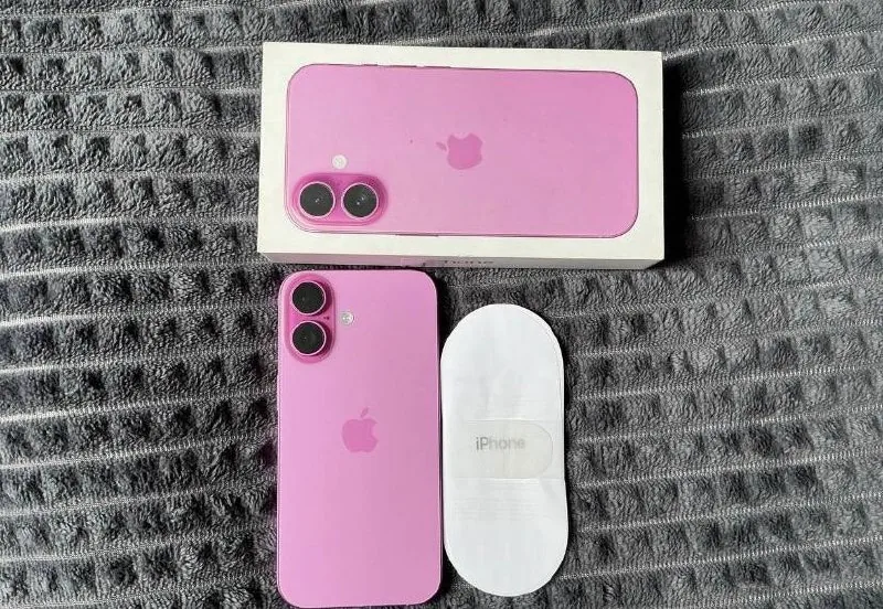 iPhone 16