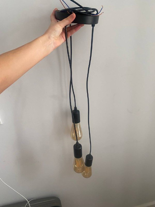 Люстра светильник с 3 лампами