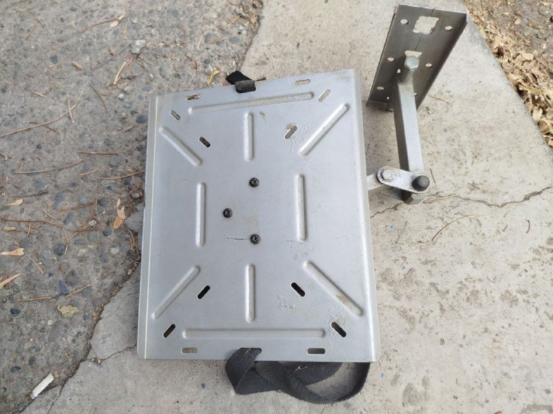 Кронштейн для телевизора старого типа