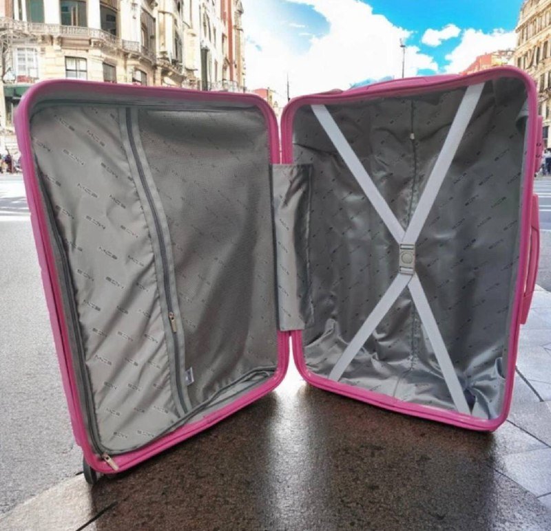 чемодан, спортивная сумка 3