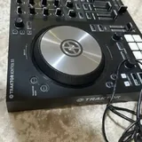DJ контроллер Traktor 2