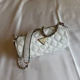 Сумочки Guess 3