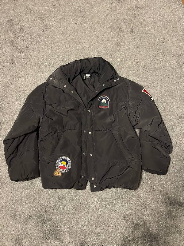 Черная куртка H&M