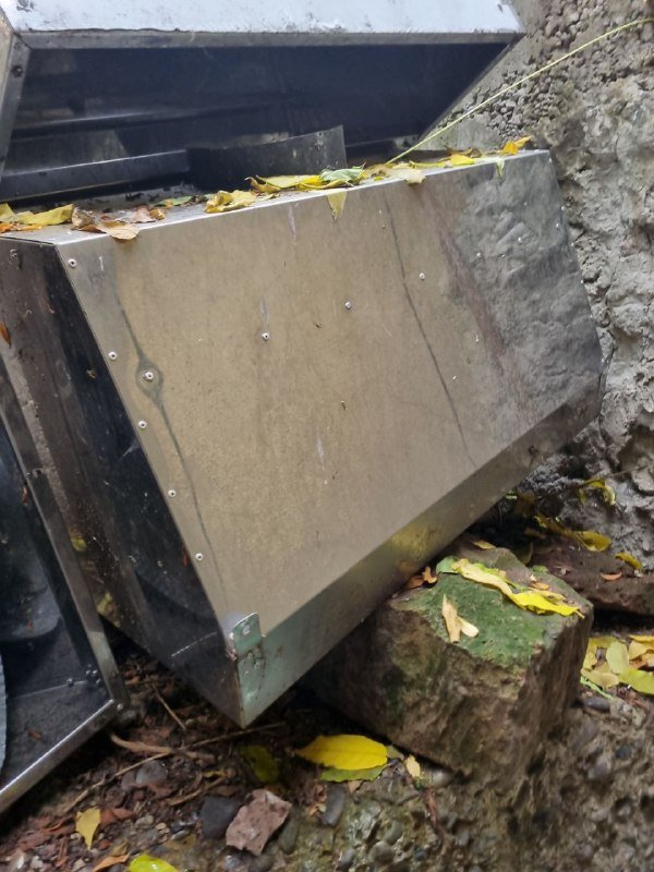 Вытяжные зонты из нержавейки 110×110см и 100×70см 3