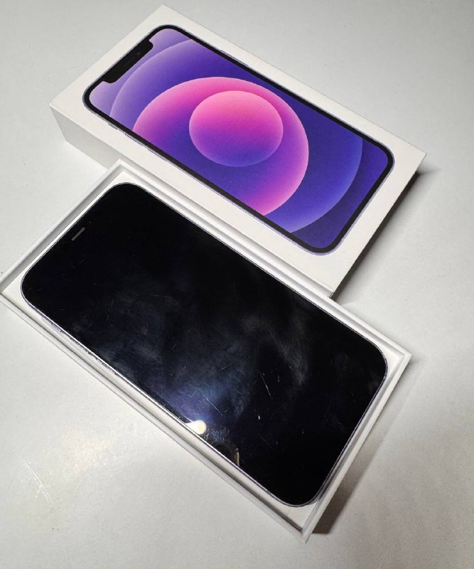 Фиолетовый iPhone 12 на 64Гб