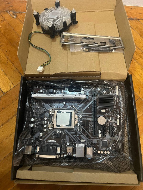 Материнская плата, процессор Intel, ОЗУ Kingston