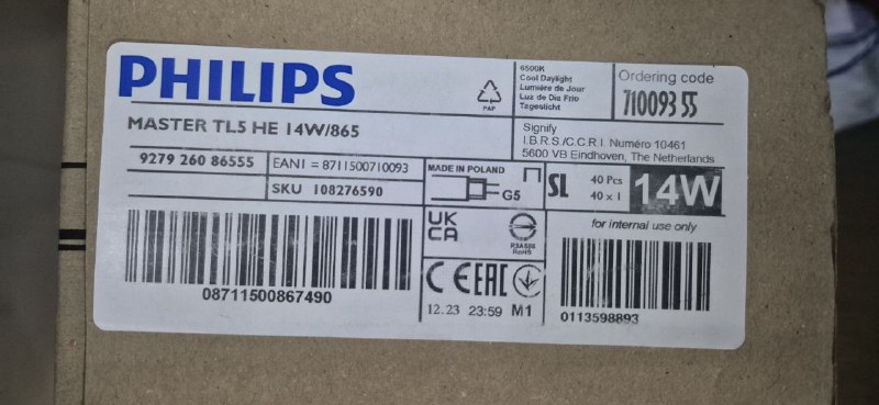 Люминисцентные лампы Philips холодный дневной свет 40 шт
