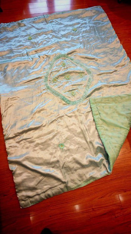 Ватное одеяло, подушки, елка 2