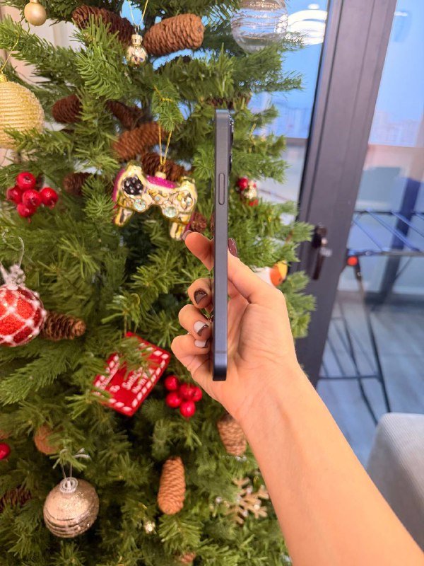 iPhone 14 Plus 256 GB Midnight 3