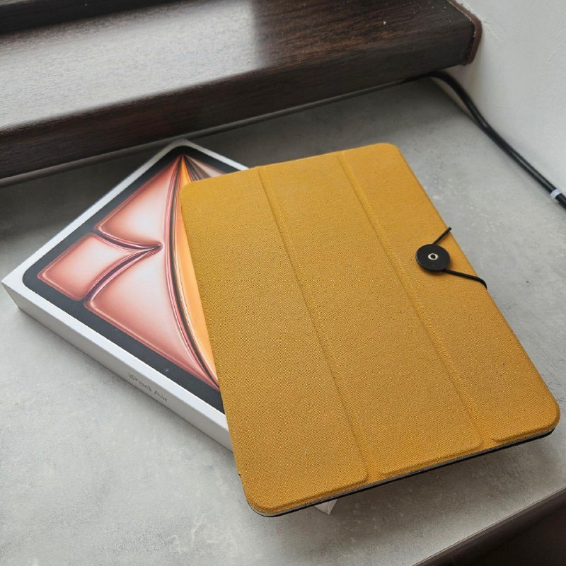 Планшет Apple iPad Air 11 2024 M2 256GB Wi-Fi, чехол Native Union 3