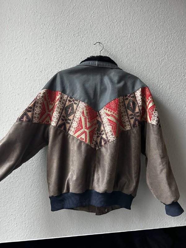 Винтажный кожаный жакет, куртка DISEL, курточка color block, рубашка джинсовая MONKI, рубашка джинсовая ZARA, лонгслив TOKYO, платье из иск. кожи, сумка Nike, спортивный топ 7