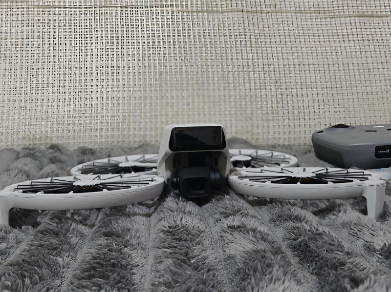 Комплект DJI Flip с пультом и комплектом запасных лопастей 2